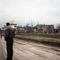 Sulla strada blu a Dobrinja